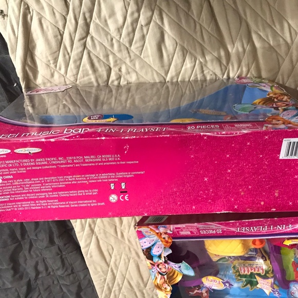 Nickelodeon Winx Frutti Music Bar 4 in 1 Playset 20 Pieces - Picture 12 of 12